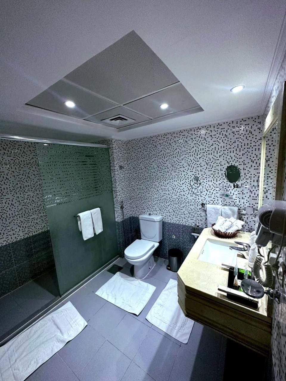One Inn Hotel Medina Kültér fotó