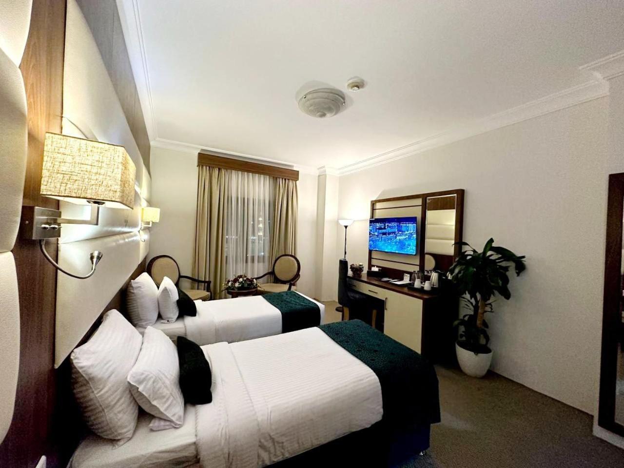 One Inn Hotel Medina Kültér fotó
